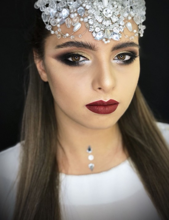 Make-up – Olena Bilenko